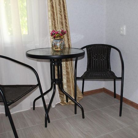 Guest House Racha Ambrolauri Exterior foto
